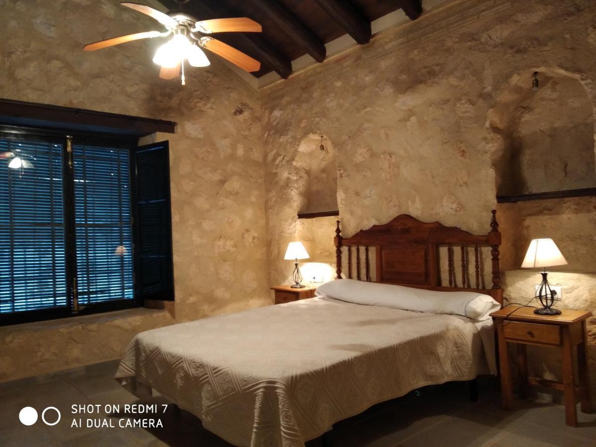 Casas Rurales Las Vinas Osuna Bagian luar foto